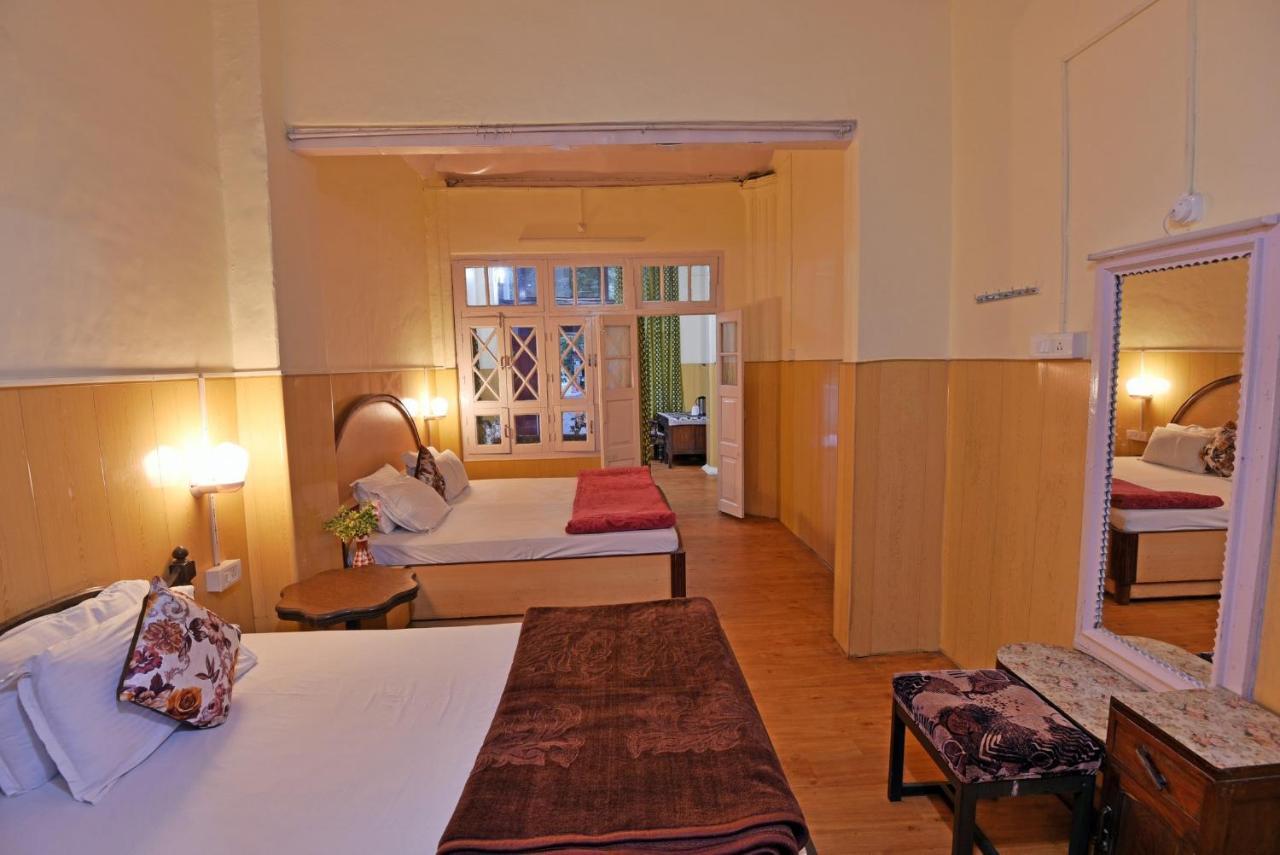 India Hotel - Lake View - Mall Road נייניטל מראה חיצוני תמונה
