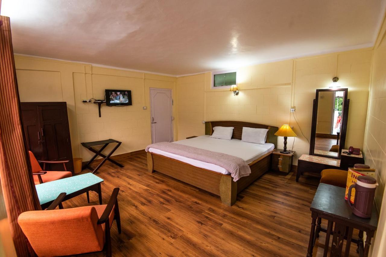 India Hotel - Lake View - Mall Road נייניטל מראה חיצוני תמונה