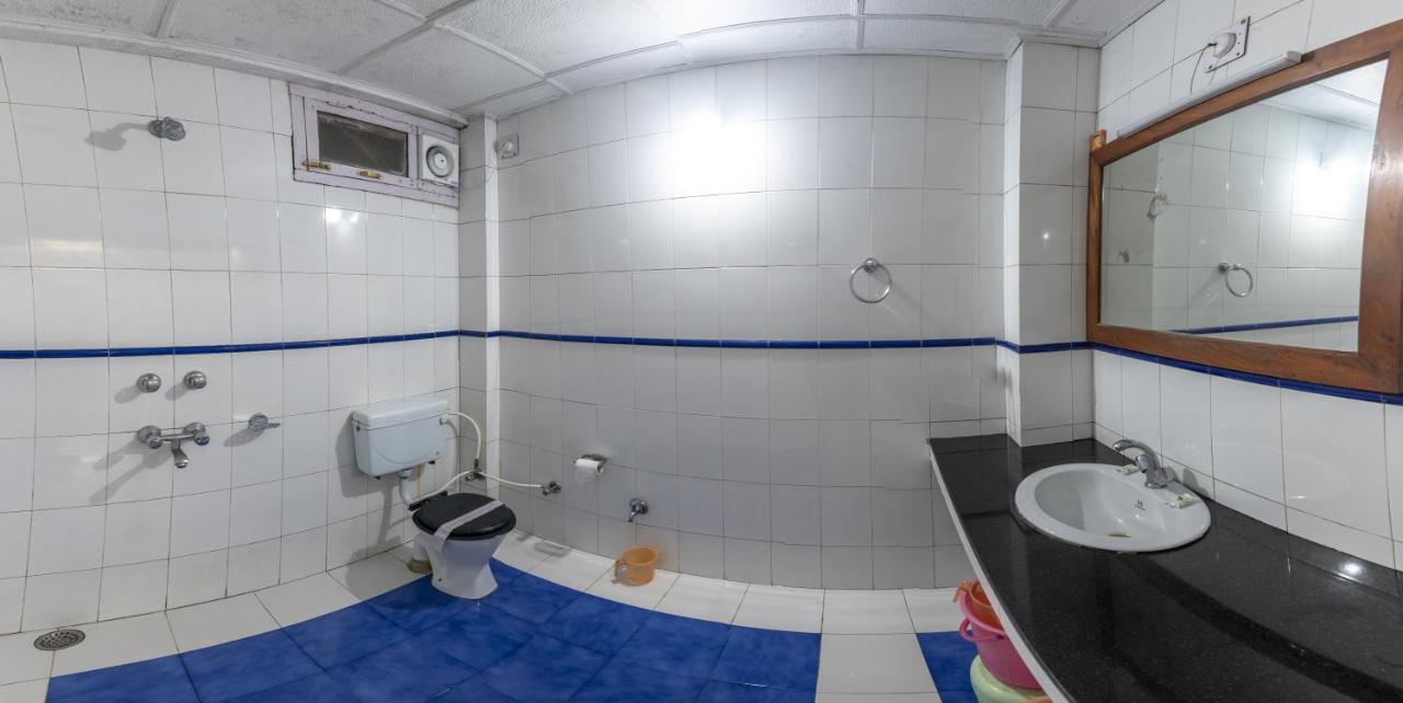 India Hotel - Lake View - Mall Road נייניטל מראה חיצוני תמונה